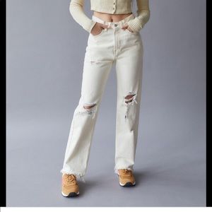 Never before worn BDG loose straight jean- destroyed ivory denim